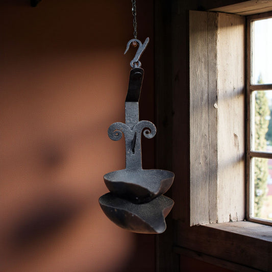 18th-Century Scottish Antique Double-Valve "Ramshead" Wrought Iron Cruisie Lamp