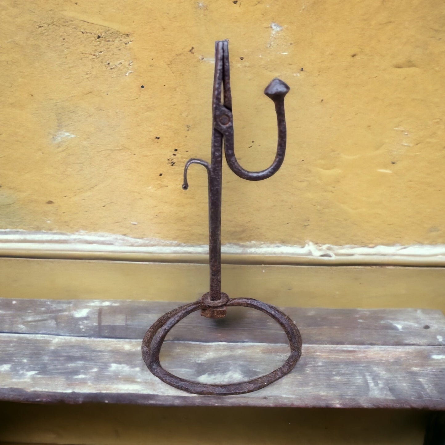 Late 18thC / Early 19thC Irish Antique Rushlight / Rushnip