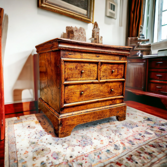 Late 17thC / Early 18thC English Antique Elm Close Stool