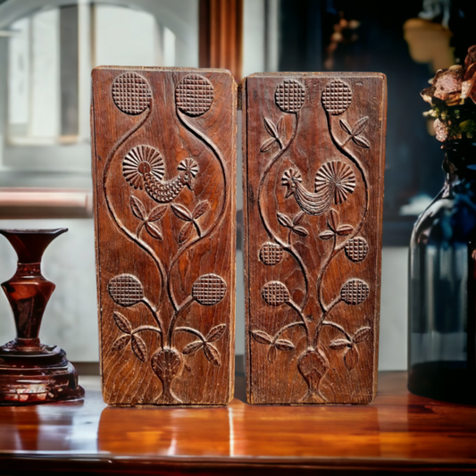 Rare Pair of Late 17th Century French Antique Carved Oak Panels Depicting Birds / Cockerels