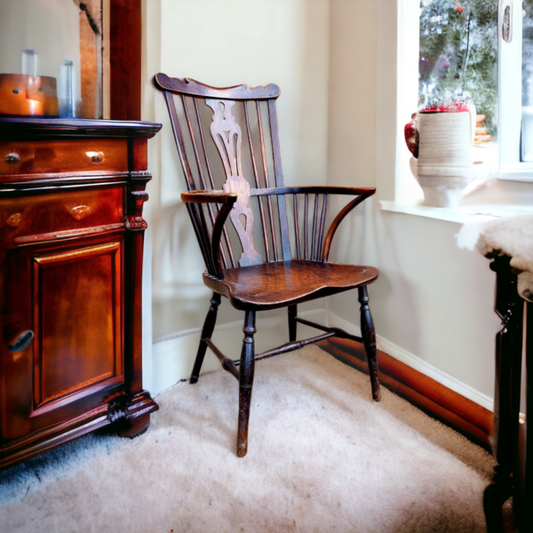 Early 19th Century English Antique Thames Valley Yew, Fruitwood, Ash & Elm Comb Back Windsor Armchair, Circa 1820 - Ex Bob Parrott Collection