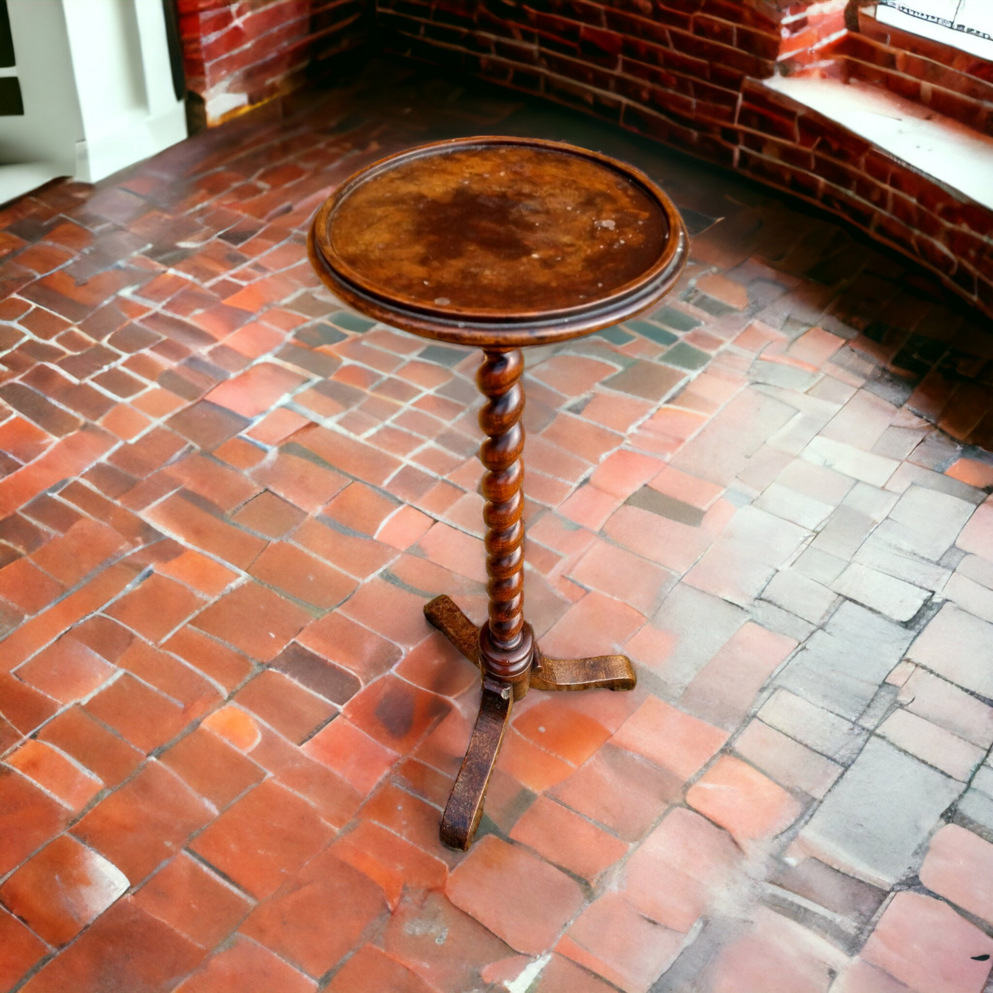 Late 17th English Antique Oak Candlestand with Barley Twist Stem, Circa 1680