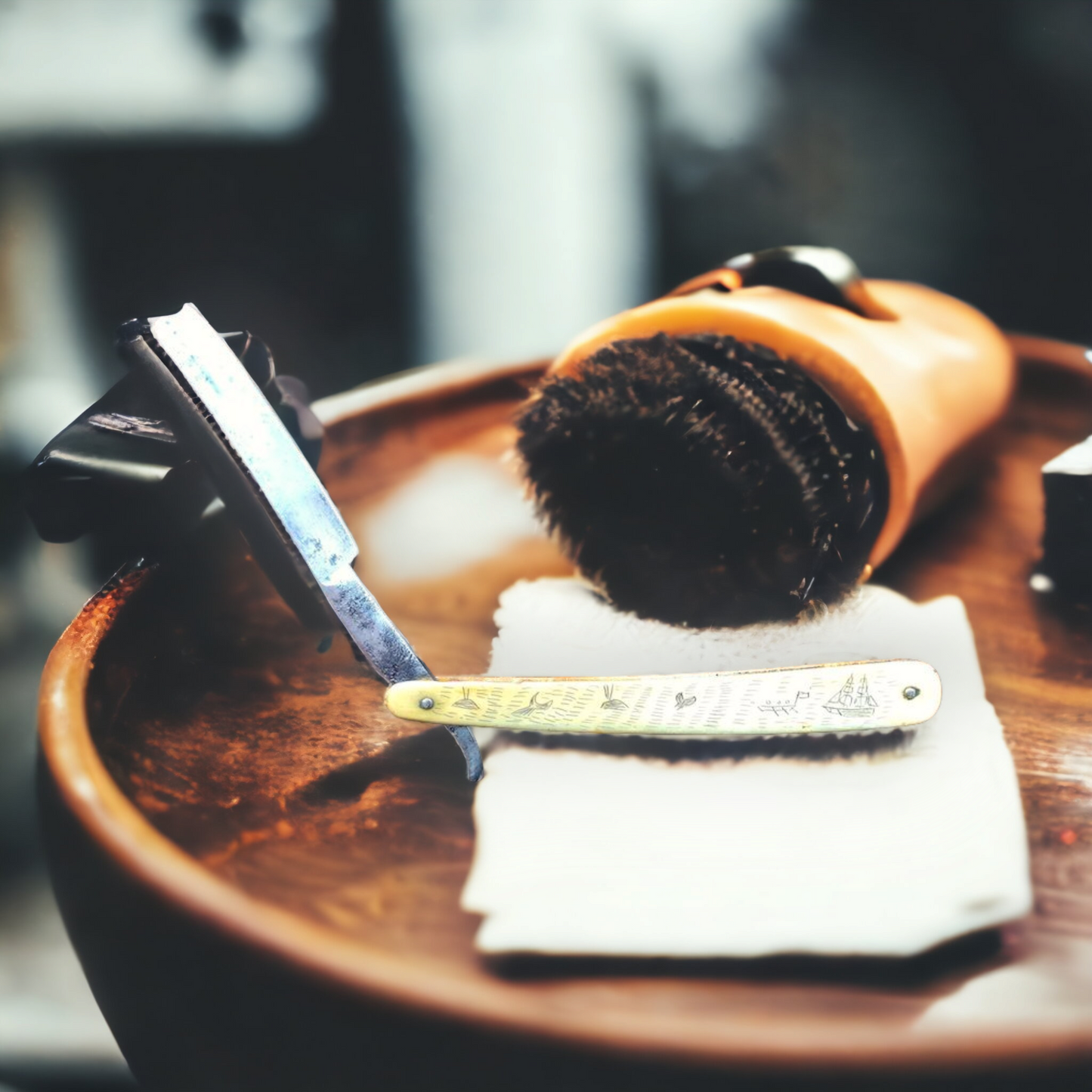 19th Antique Straight Razor or Cut Throat Razor With Scrimshaw Decorated Bone Handle