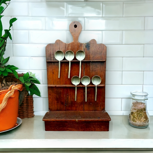 Late 18th Century George III Period English Antique Oak Spoon Rack with Associated Set of 6 x 17thC Pewter Spoons