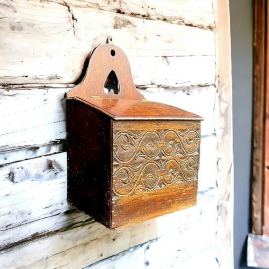 Large Late 18th Century English Antique Oak Candlebox