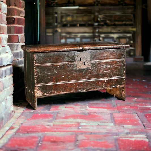 An Early 17th-century Elizabeth I /James I Welsh Antique Oak Boarded Chest or Coffer, circa 1600-1620