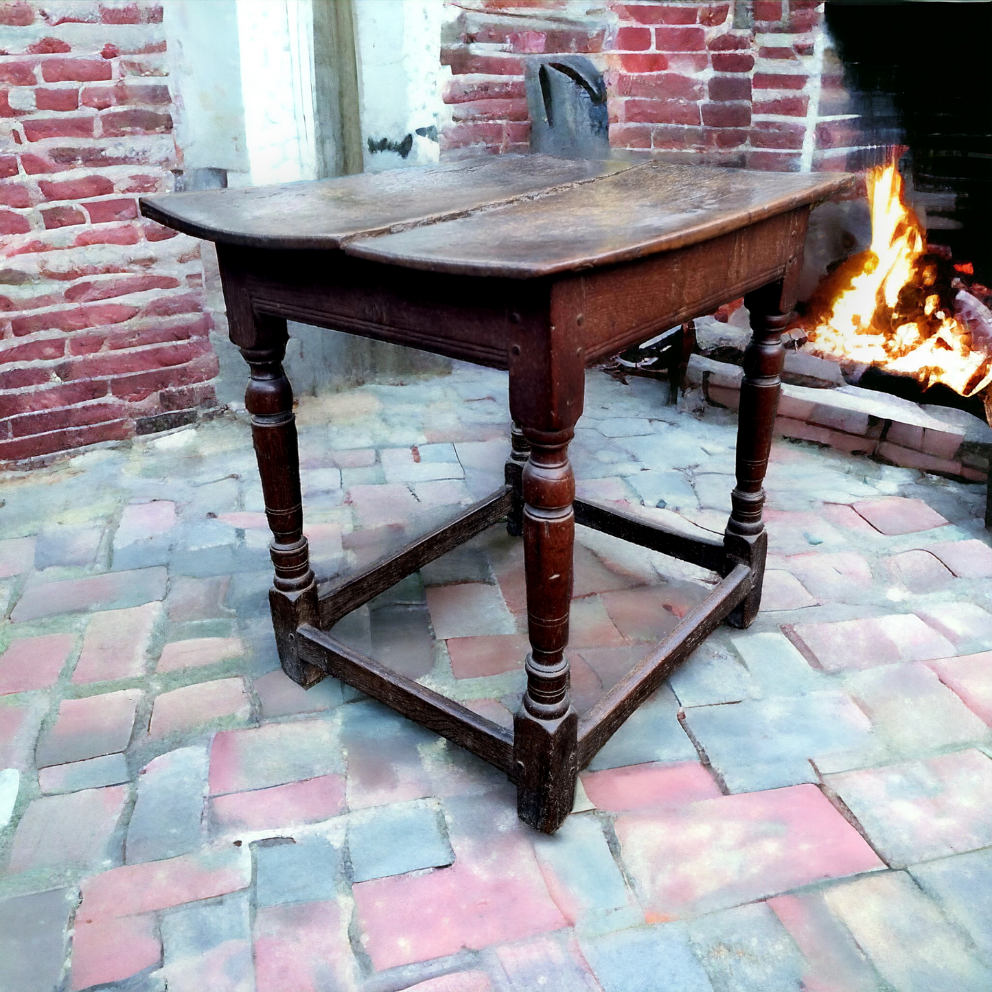 Late 16th Century English Antique Oak Tavern Table in Original Condition