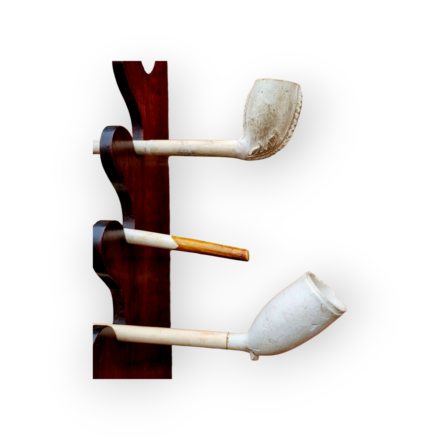 Late 18th Century English Antique Pipe Rack & Three Associated 19th Century Clay Pipes
