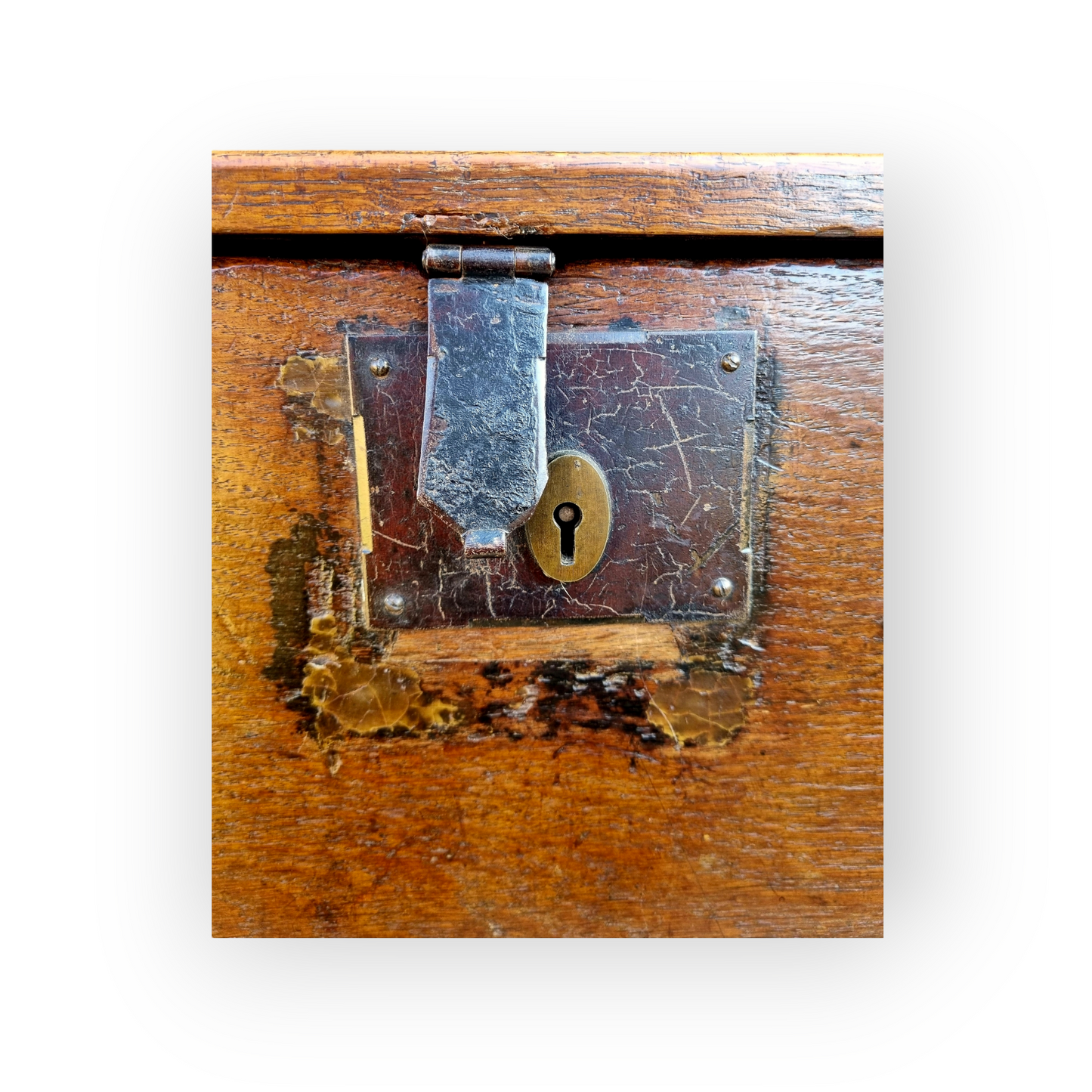 Diminutive Early 17th-century English Antique Oak Boarded Coffer or Chest