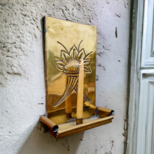 19th Century English Antique Brass Wall Reflector / Wall Sconce With Single Candleholder