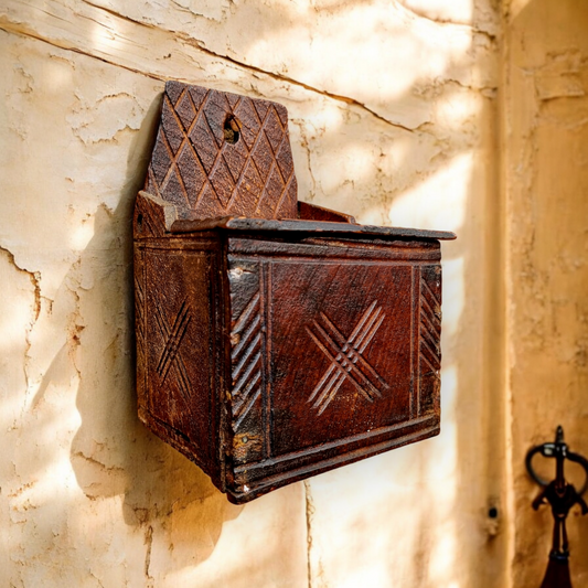 Late 18th Century Antique Treen Salt Box Of Small Proportions