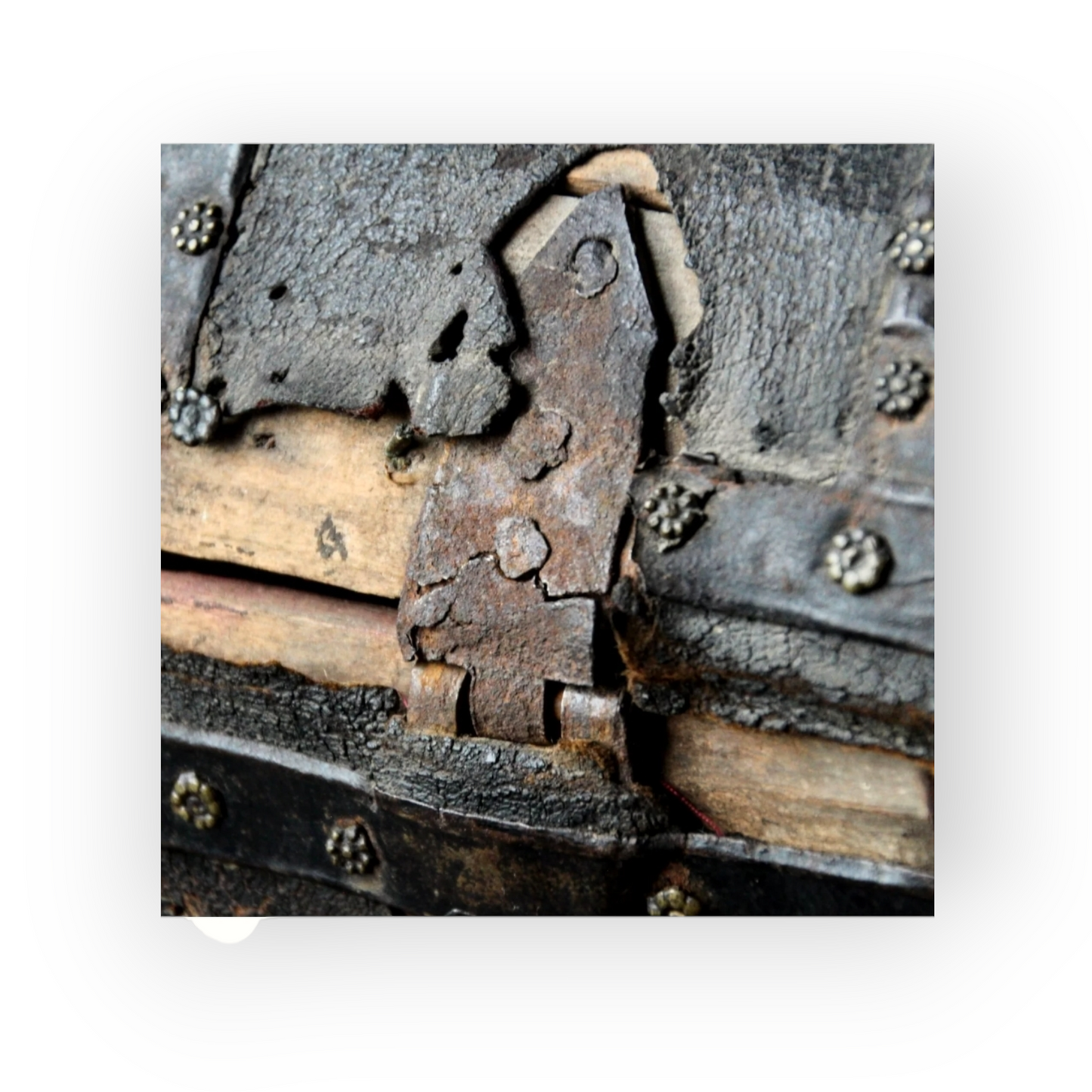 Diminutive 16th-Century Antique Leather Clad Table Casket / Coffret
