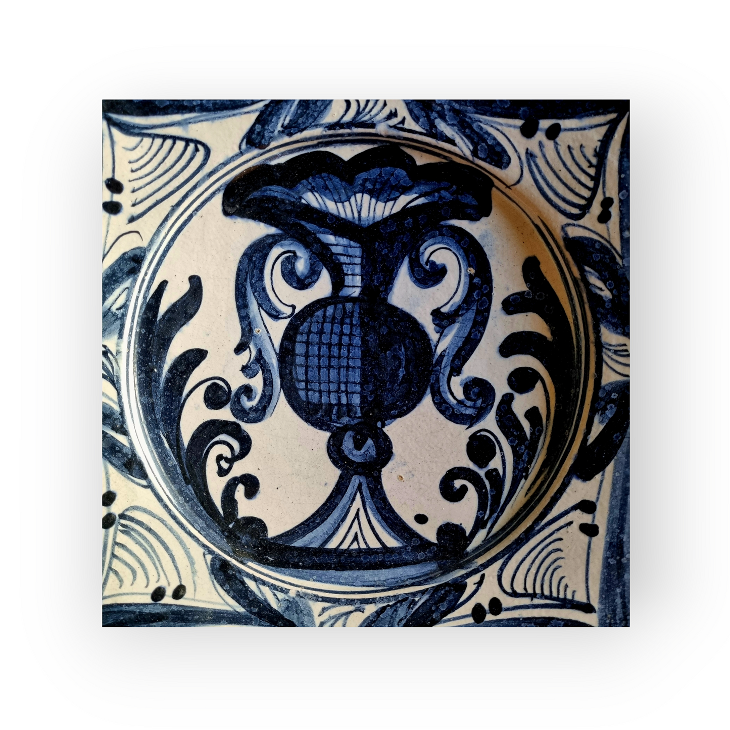 17th-Century Spanish Antique "La Corbata" Tin-Glazed Earthenware Blue & White Dish