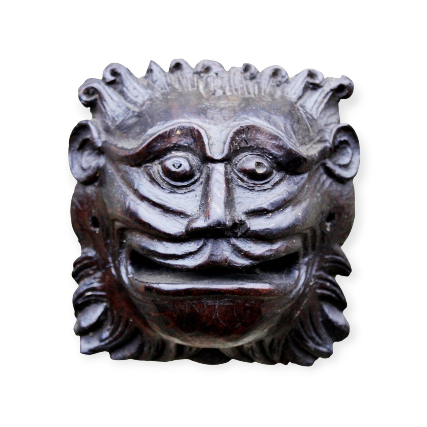 A 16th-Century Antique Carved Walnut Panel / Appliqué In The Form Of a Stylised Lion's Head