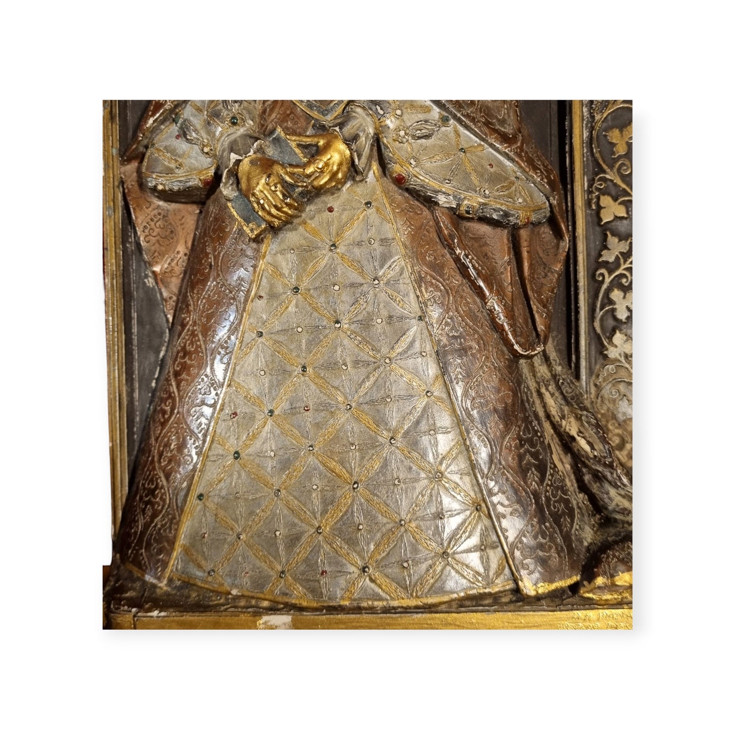 16th Century Style, Large English-Made Decorative Plaster Plaque Depicting Queen Elizabeth I, In Original Polychrome