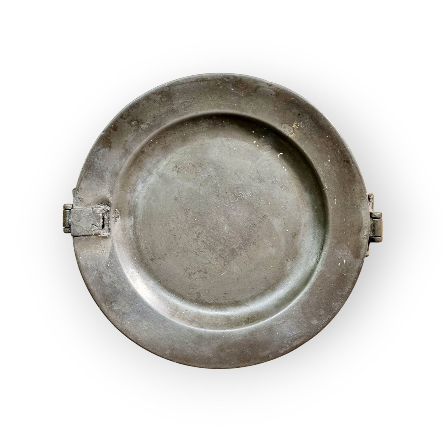 Late 18th-Century / Early 19th-Century English Antique Pewter Warming Plate, Bearing A London Touchmark Verso