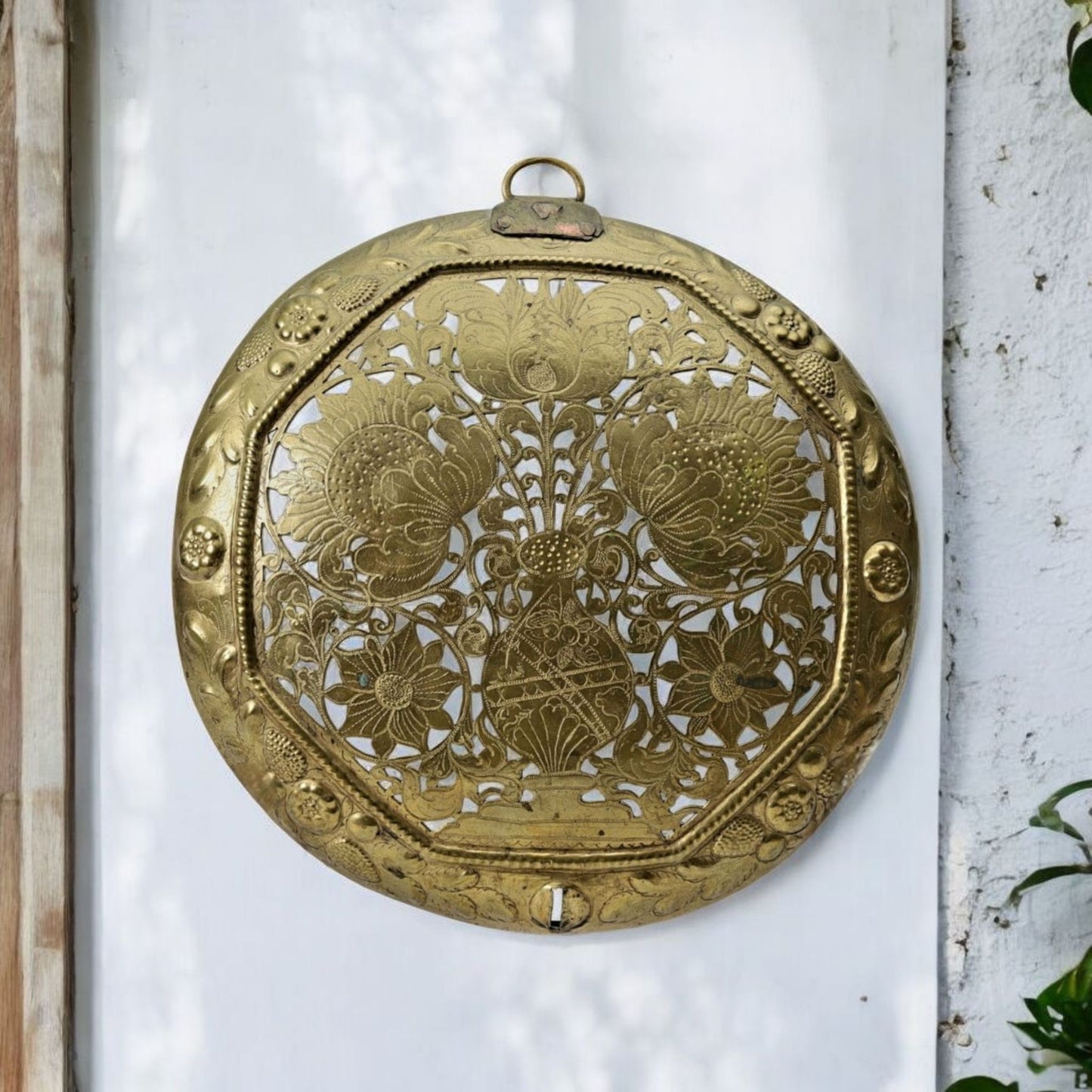 17th-Century Flemish / Dutch Antique Brass Wall Reflector