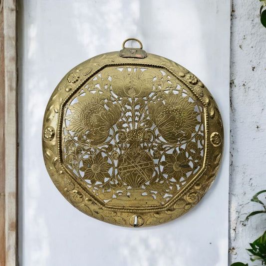 17th-Century Flemish / Dutch Antique Brass Wall Reflector