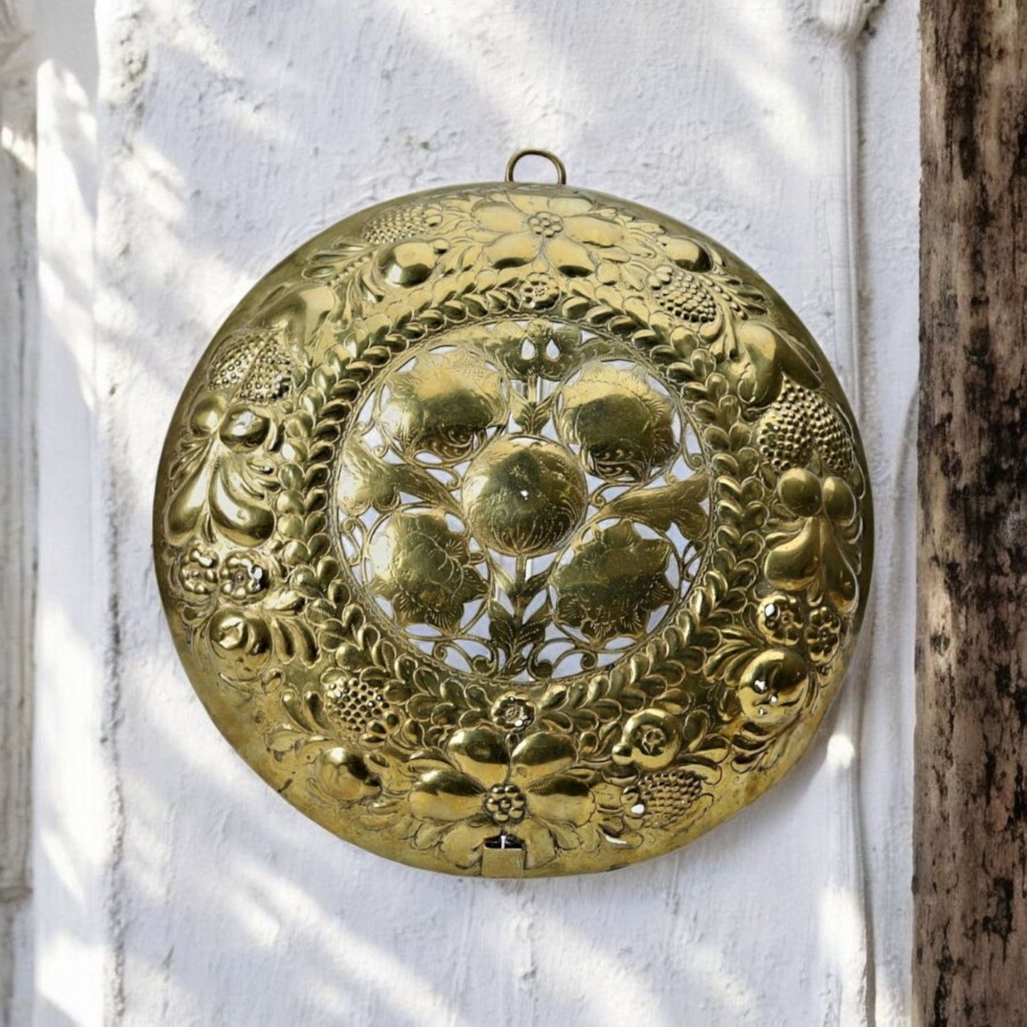17th-Century Flemish / Dutch Antique Brass Wall Reflector