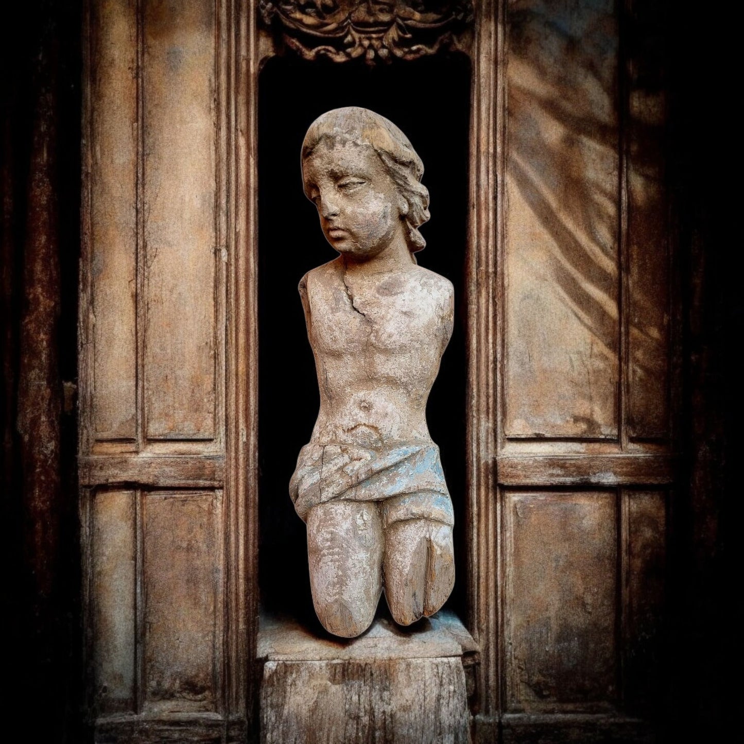 Large 18th-Century Neoclassical Antique Carved Wooden Sculpture Of A Young Boy
