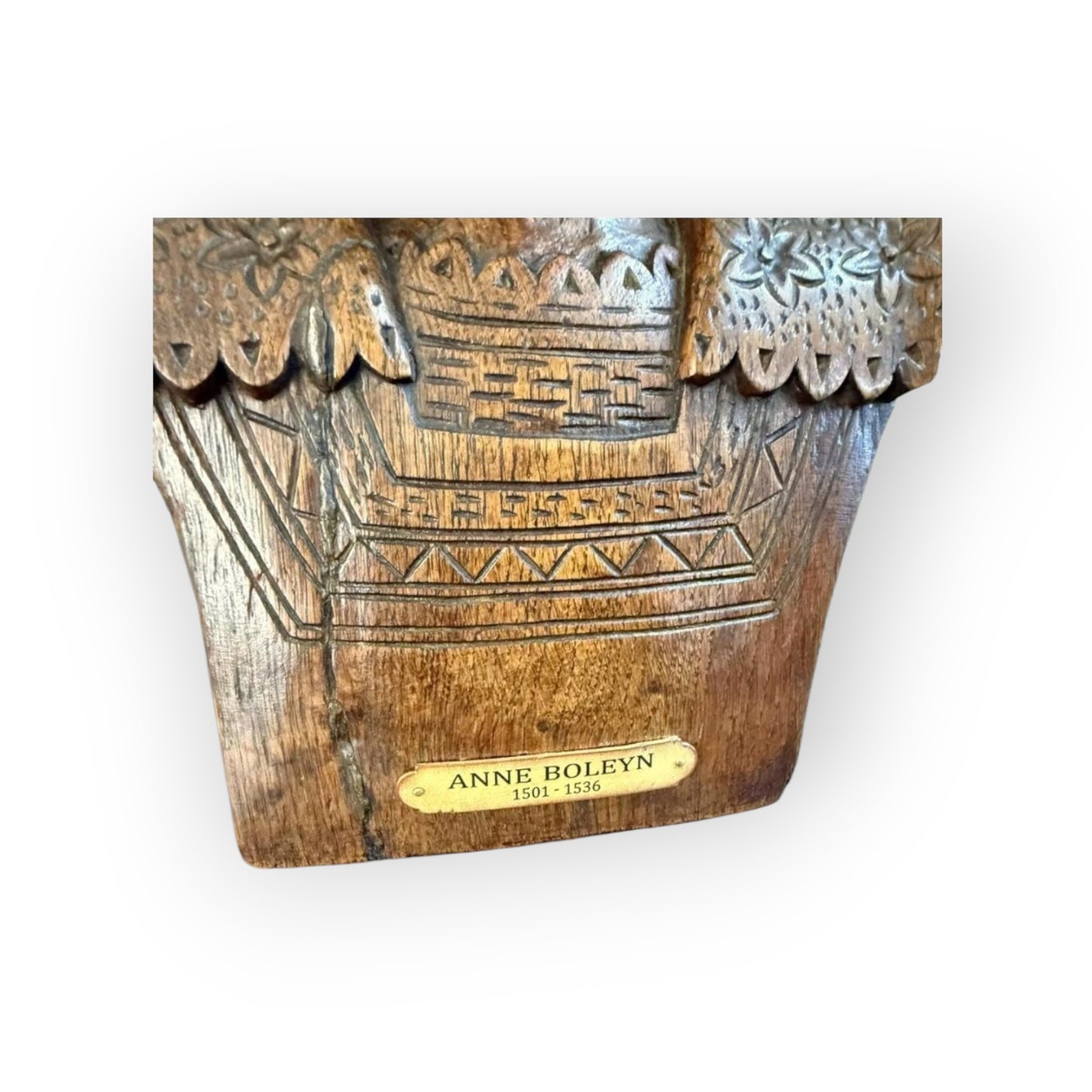 A Renaissance Style Antique Carved Oak Bust / Sculpture Of Anne Boleyn (B.1501-D.1536)