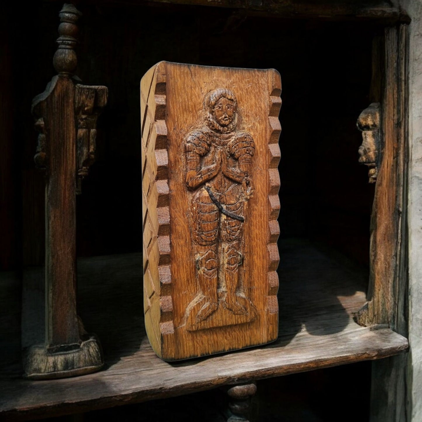 16th-Century Style, Early 19th-Century Made, English Antique Carved Oak Panel - A Copy Of The Brass Tomb Plaque / Funerary Plaque Of Humphrey Brewster (1525-1593)