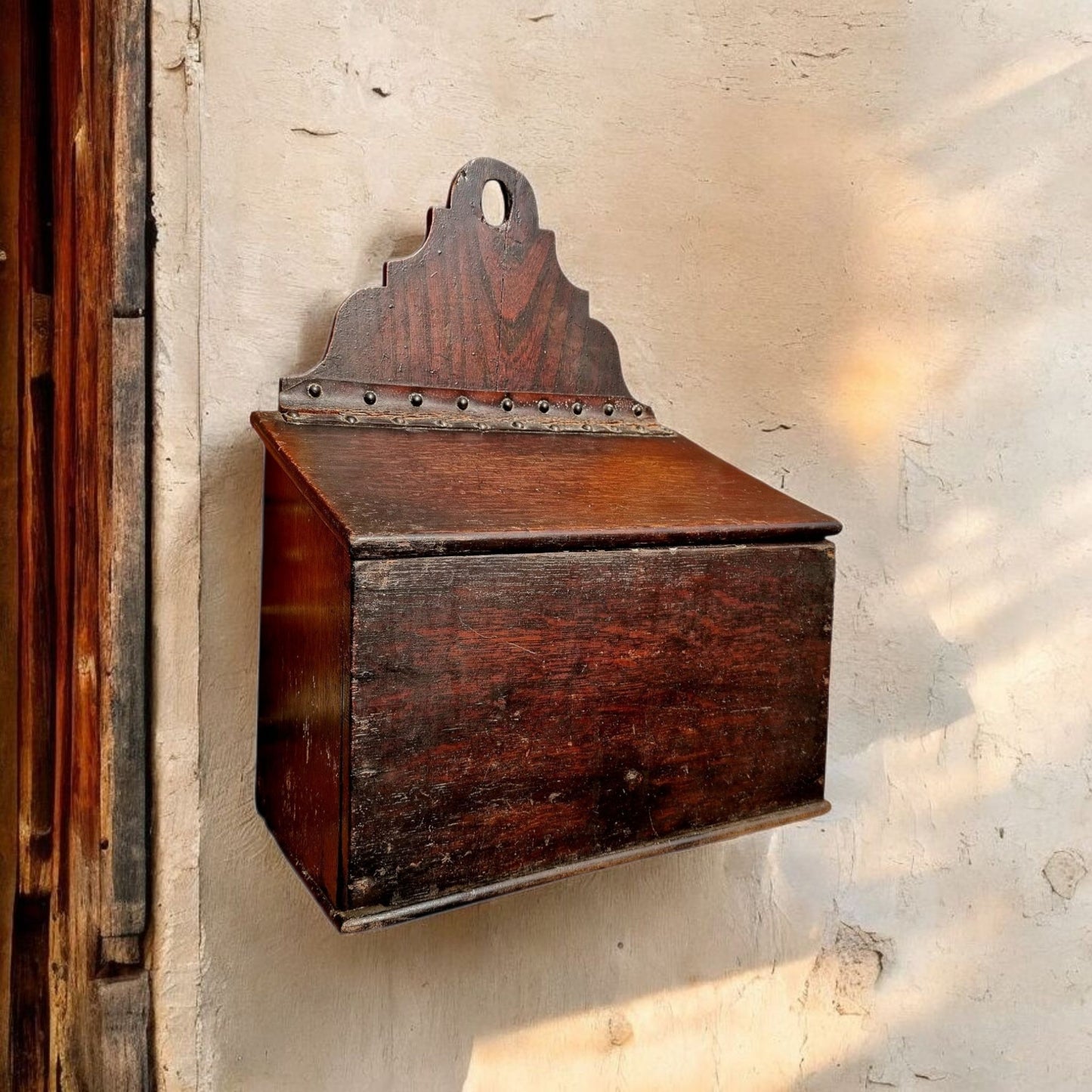 Large Late 18th-Century English Antique Oak Candlebox