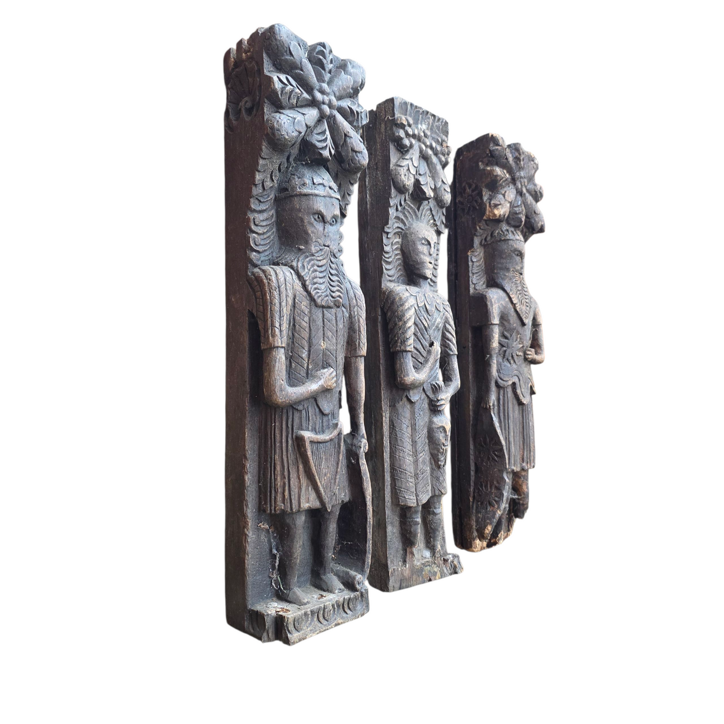 Three Late 16th-Century English Antique Carved Oak Terms / Figural Panels In Barn Found Condition