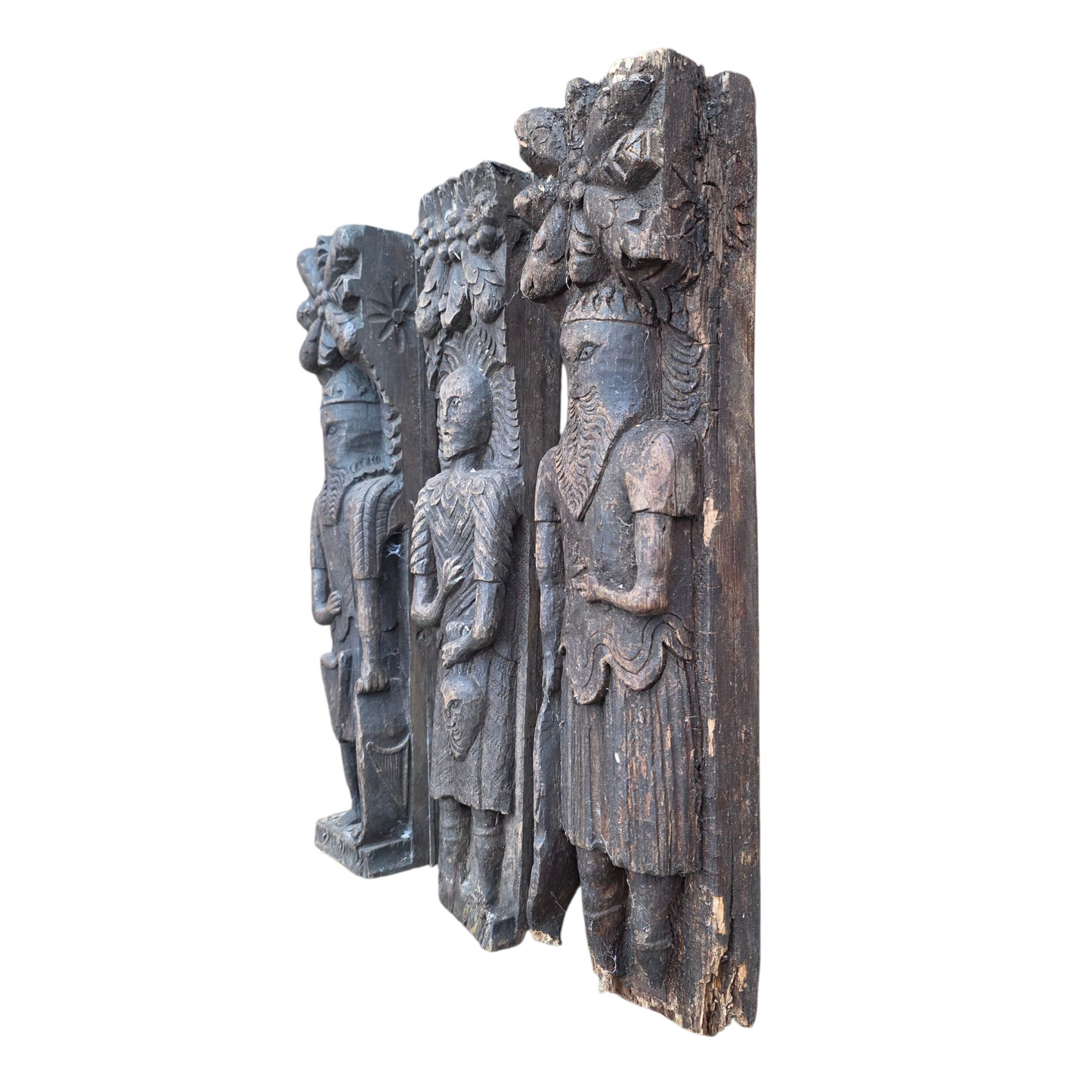 Three Late 16th-Century English Antique Carved Oak Terms / Figural Panels In Barn Found Condition