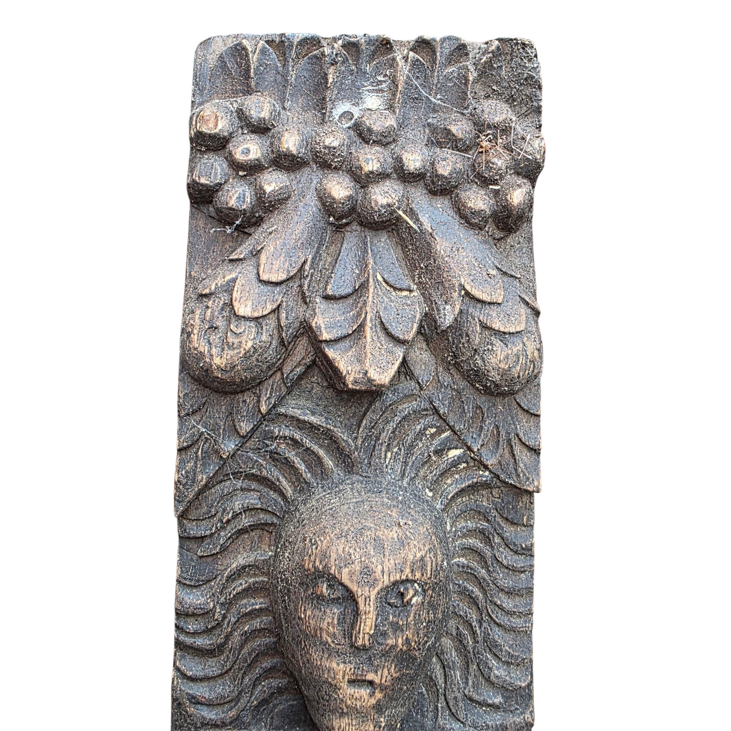 Three Late 16th-Century English Antique Carved Oak Terms / Figural Panels In Barn Found Condition