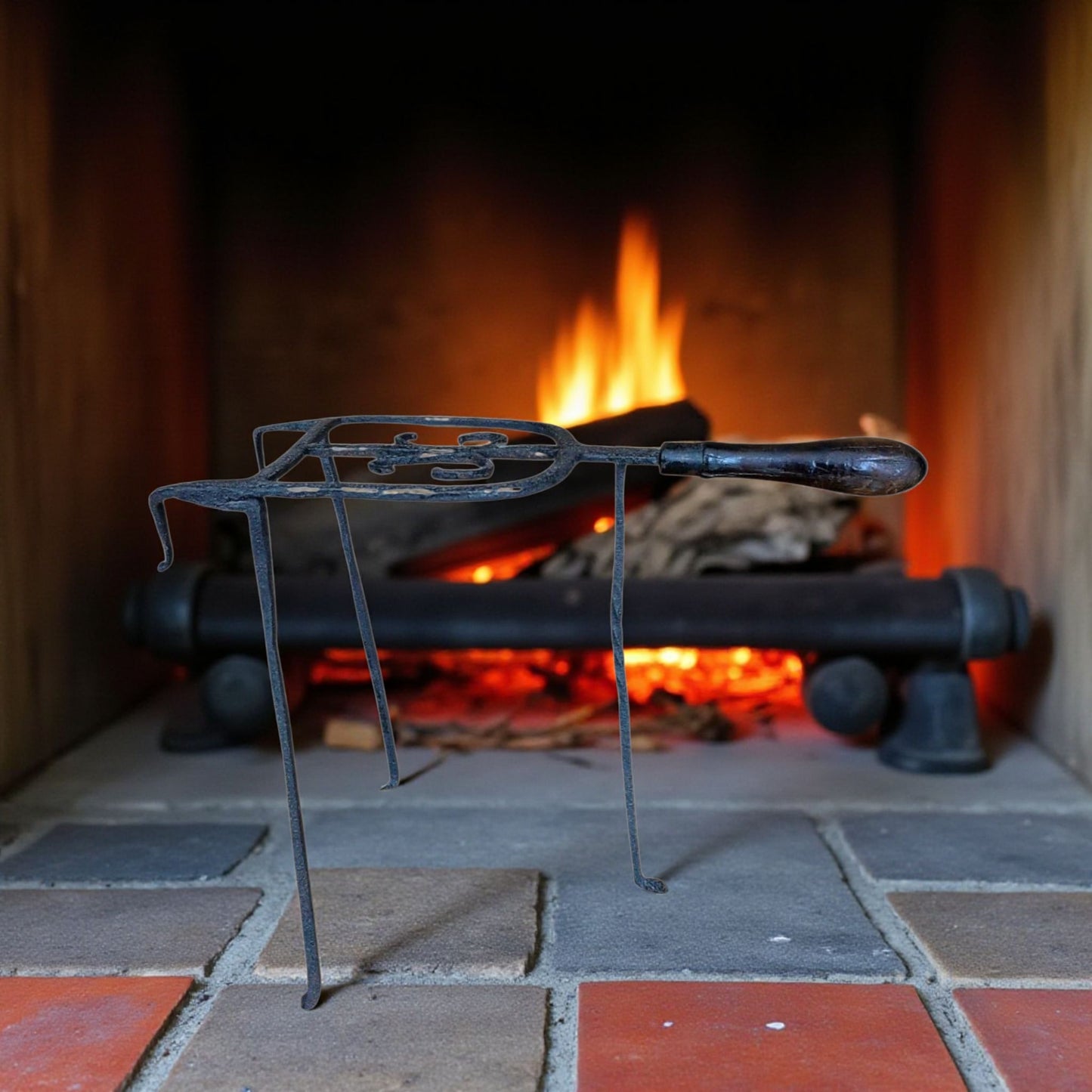 Early 18th Century English Antique Iron Blacksmith-Made Down Hearth / Fireside Trivet