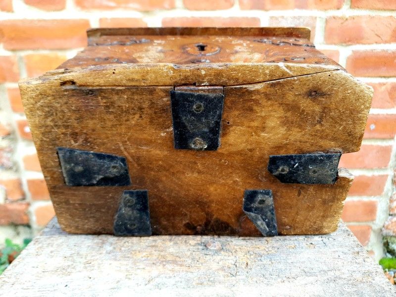 17th Century French Antique Alms Box or Offertory Box with Original Polychromy Depicting Two Figures in Purgatory