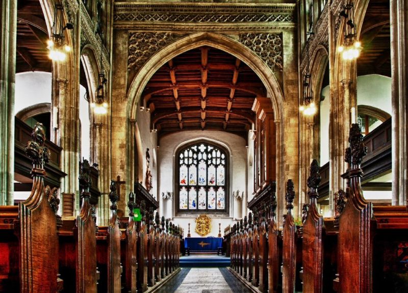 Ex Great St. Mary's Church, Cambridge - A Fine 16th Century Style, Mid-19th Century Made, English Antique Carved Oak Church Pew End with Poppy Finial and Dragon-Carved Elbow