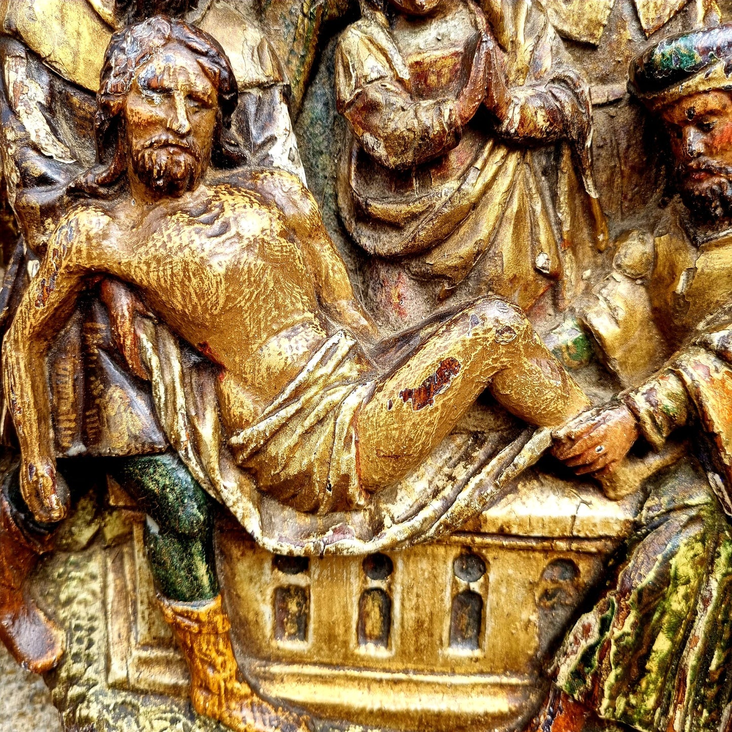 Early 16th Century Antique Carved Oak Tondo / Carved Oak Panel Depicting The Entombment of Christ, Circa 1500-1530