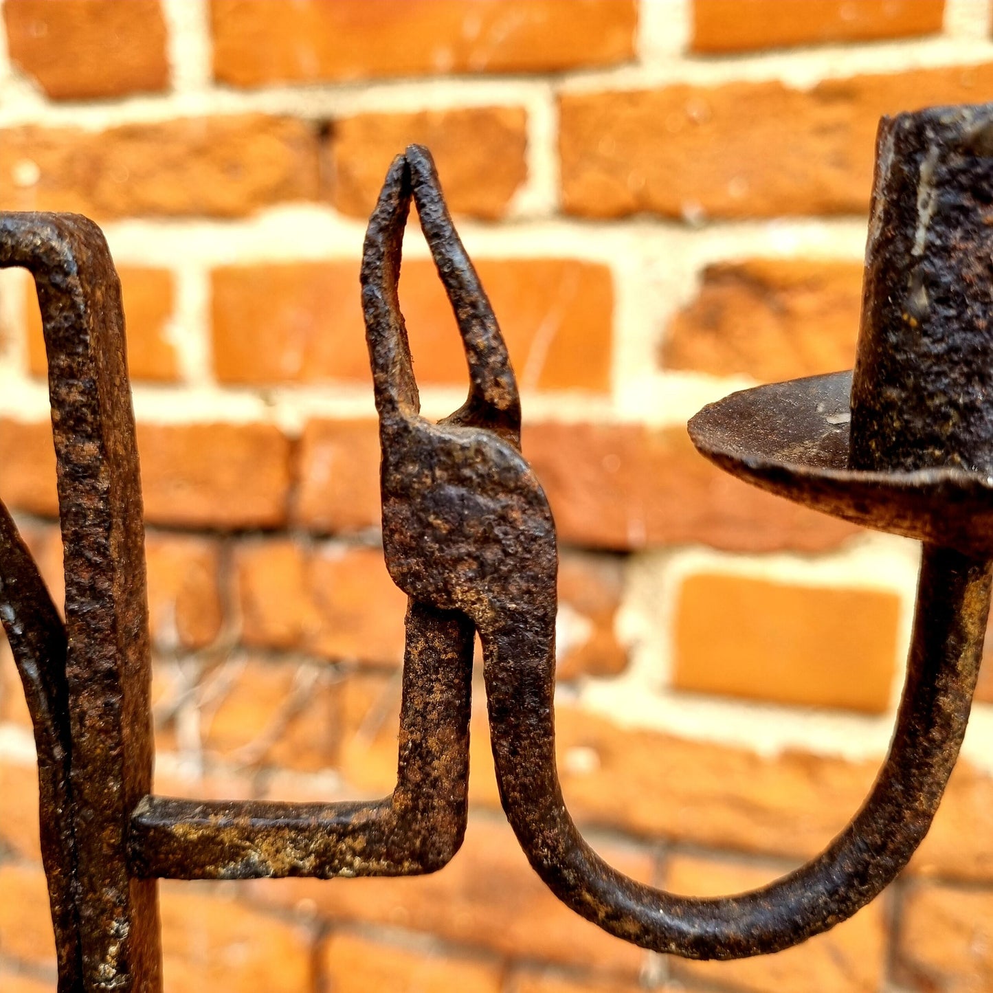 George III Period English Antique Wrought Iron Floor Standing Adjustable Candle Holder and Rushlight, Attributed to Sussex, Circa 1800