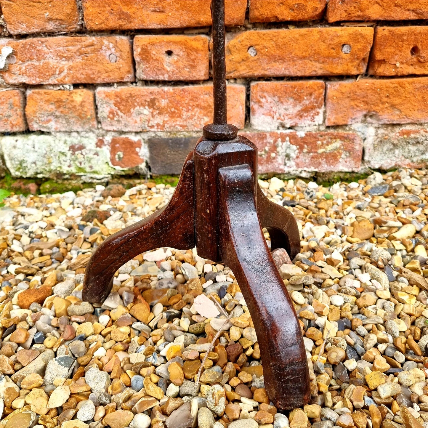 George III Period English Antique Wrought Iron Floor Standing Adjustable Candle Holder and Rushlight, Attributed to Sussex, Circa 1800