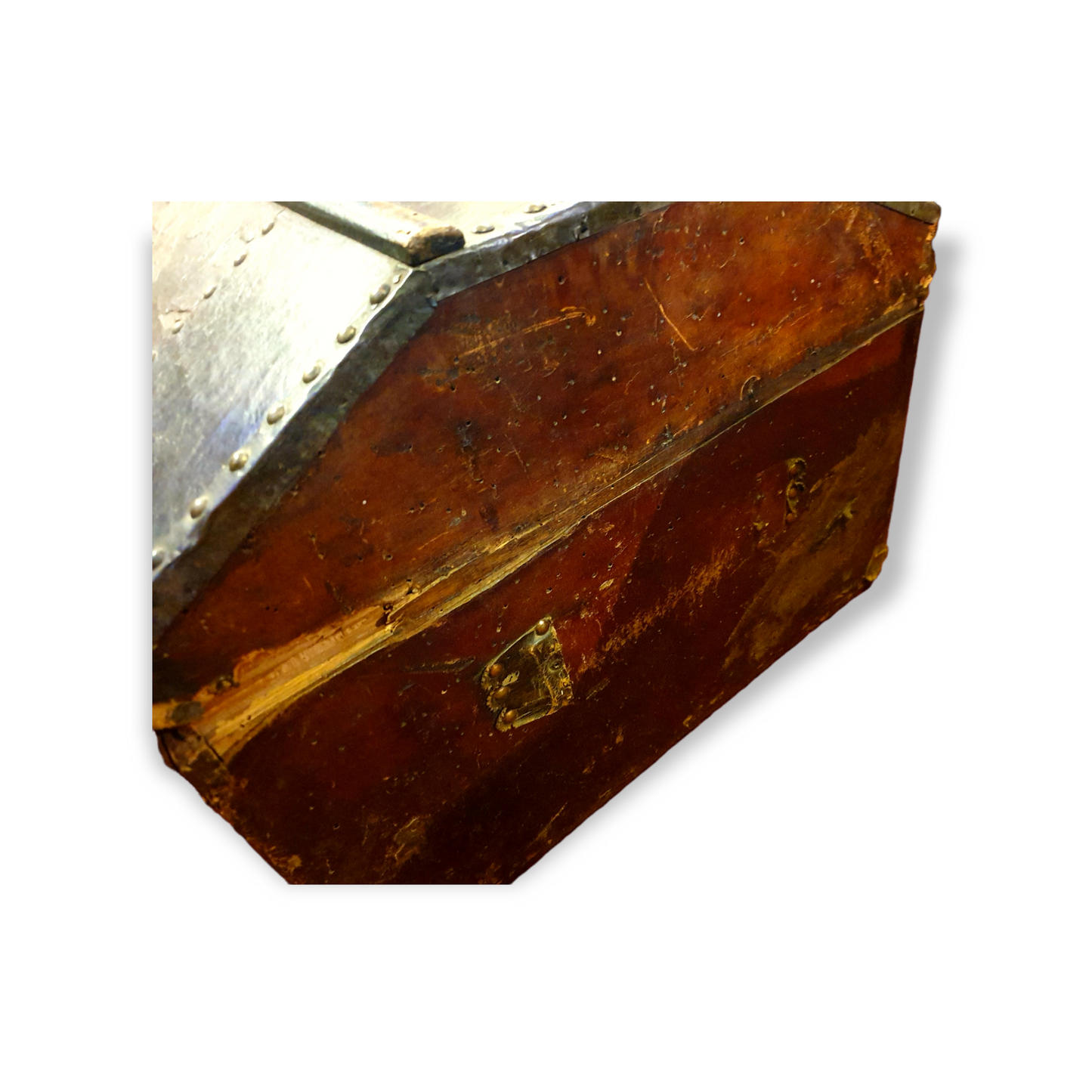 17th Century Spanish Antique Leather-Bound Travelling Trunk or Chest