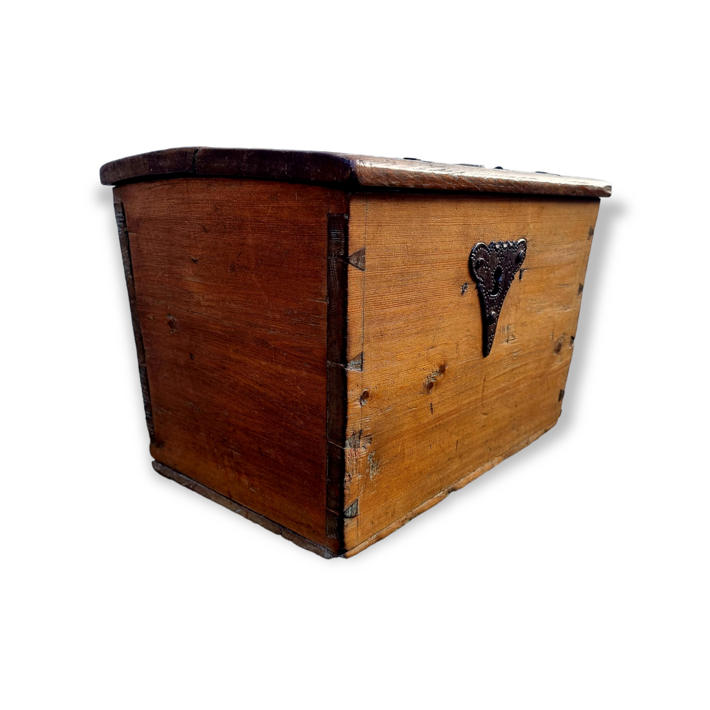 Early 18th Century Continental Antique Pine Tabletop Box of Small Size