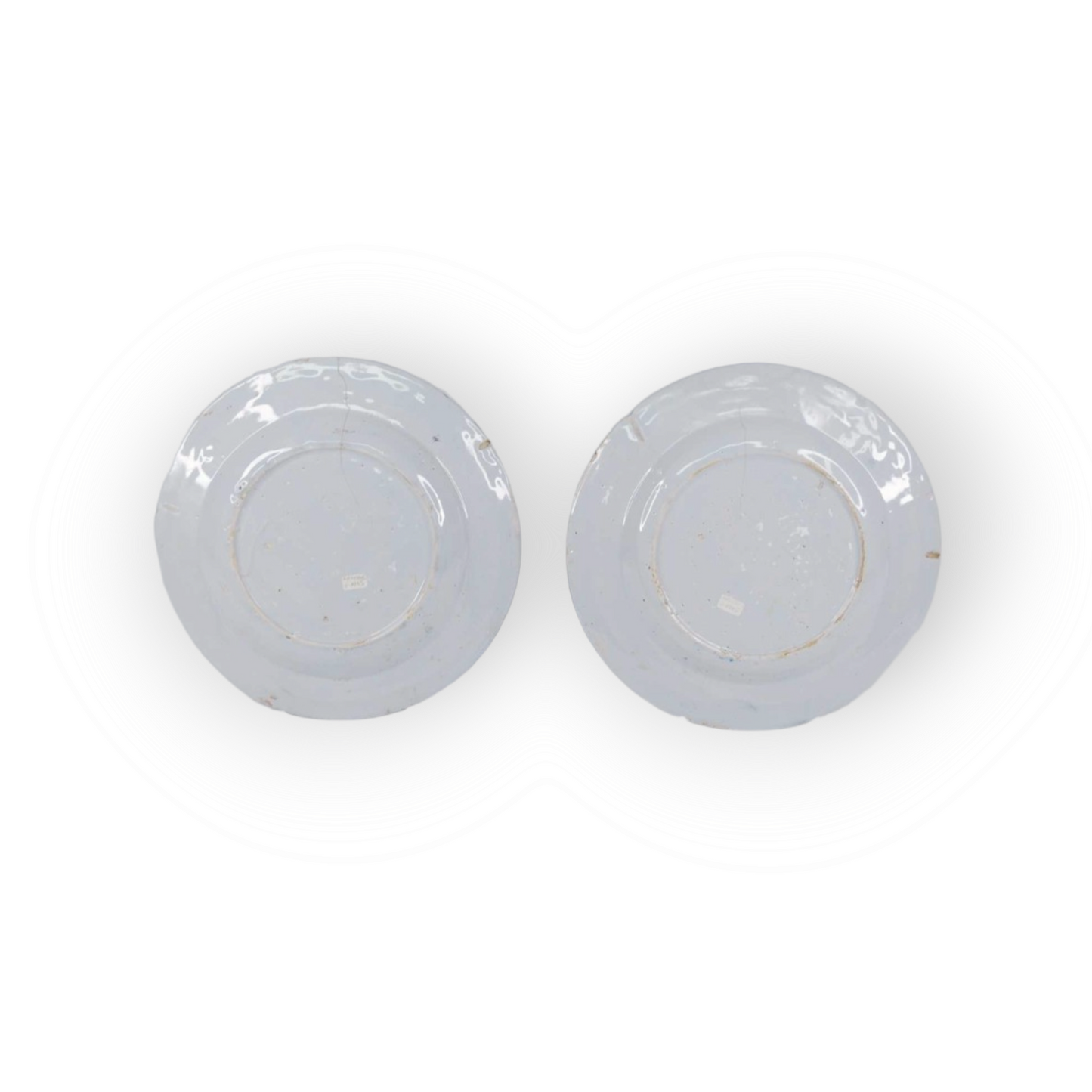 A pair of early 18th Century English antique polychrome delftware plates, attributed to Norfolk House Pottery, Lambeth, London, circa 1730