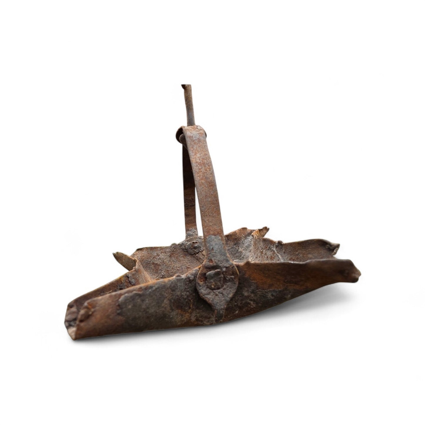 17th-Century / 18th-Century Antique Wrought Iron Four-Spout Open Iron Grease Lamp / Cruisie Lamp with Halberd Hook, circa 1650-1750