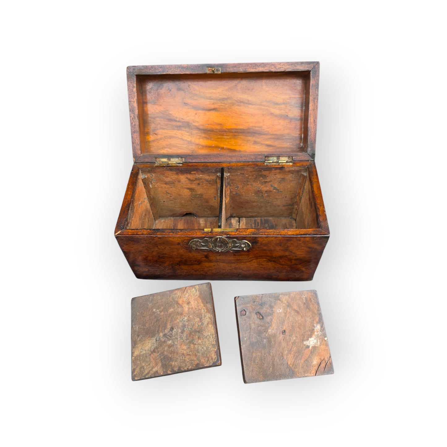 A Fine 18th Century George II Period English Antique Walnut Dome-Top Tea Caddy, circa 1740–1760