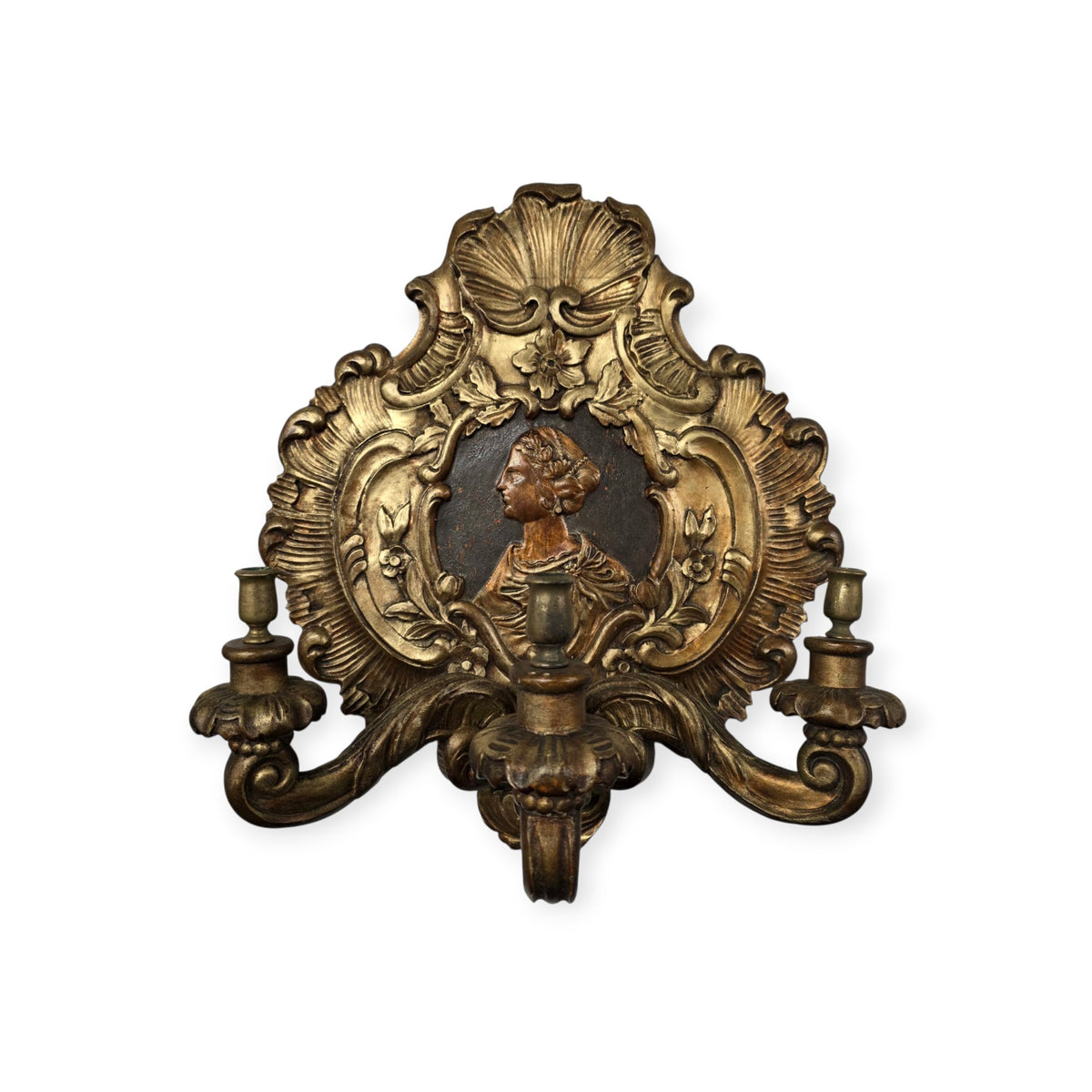 Large Pair of Late 18th-Century Gilt-Gesso Wall Reflectors with Romayne-Style Portrait Medallions