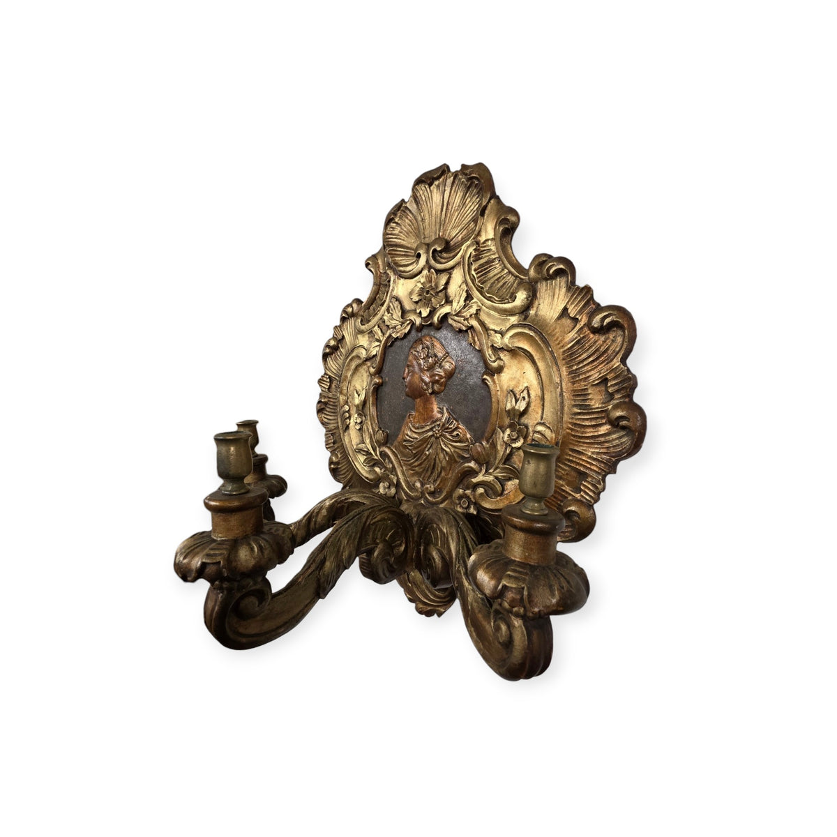 Large Pair of Late 18th-Century Gilt-Gesso Wall Reflectors with Romayne-Style Portrait Medallions