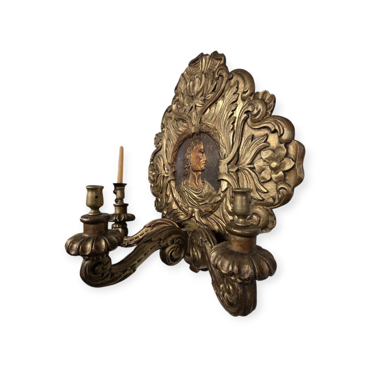 Large Pair of Late 18th-Century Gilt-Gesso Wall Reflectors with Romayne-Style Portrait Medallions