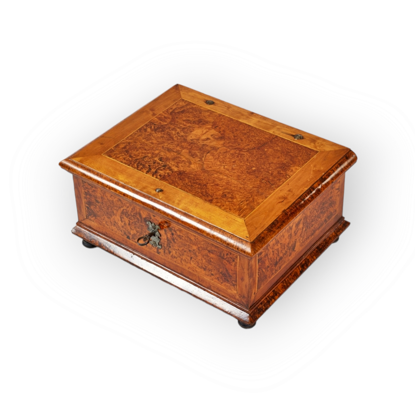 A Late 17thC / Early 18thC Continental Antique Burrwood Table Top Box