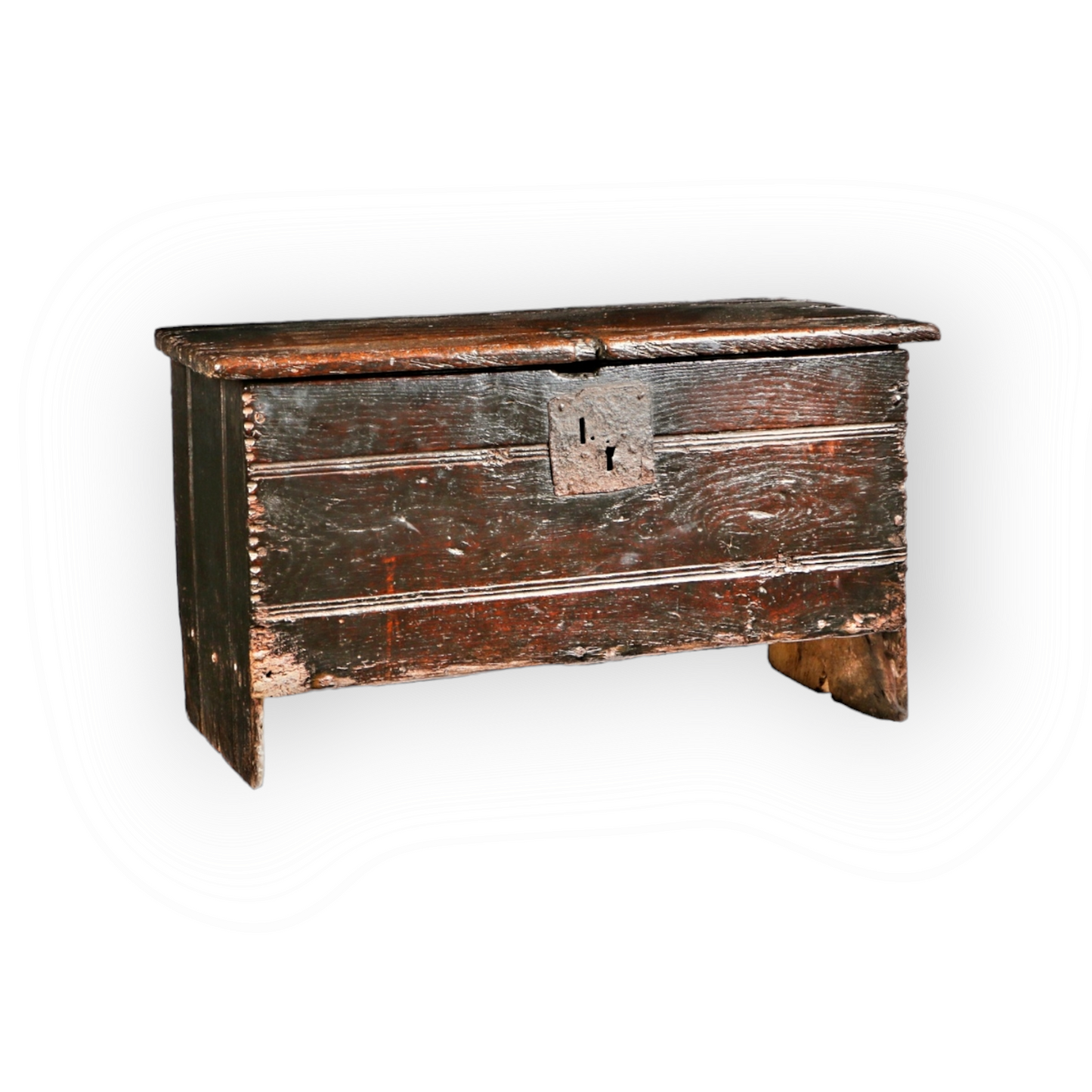 An Early 17th-century Elizabeth I /James I Welsh Antique Oak Boarded Chest or Coffer, circa 1600-1620