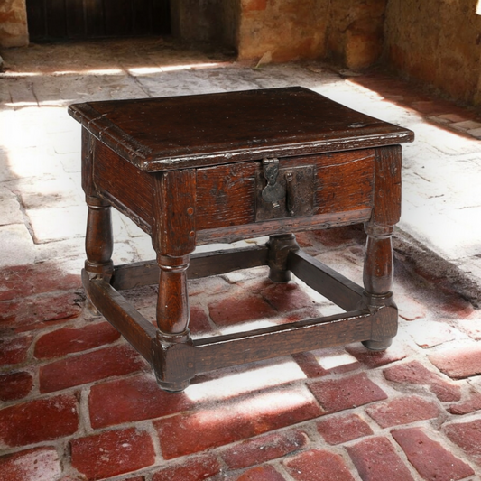 Mid 17th-Century English Antique Oak Box Stool, circa 1640-1660