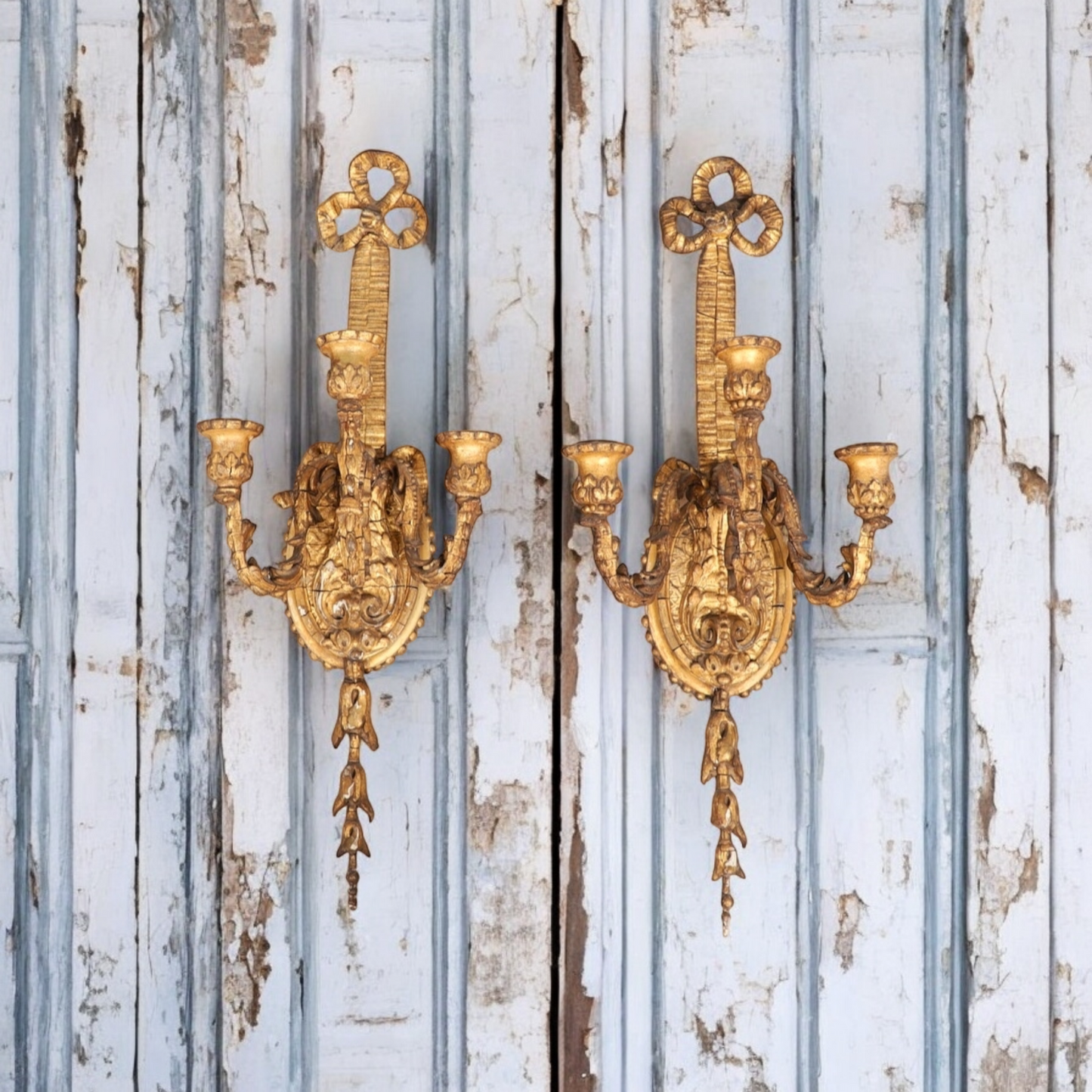 Pair of 18th-Century Antique Giltwood Pendant Candle Sconces In Original Country House Condition