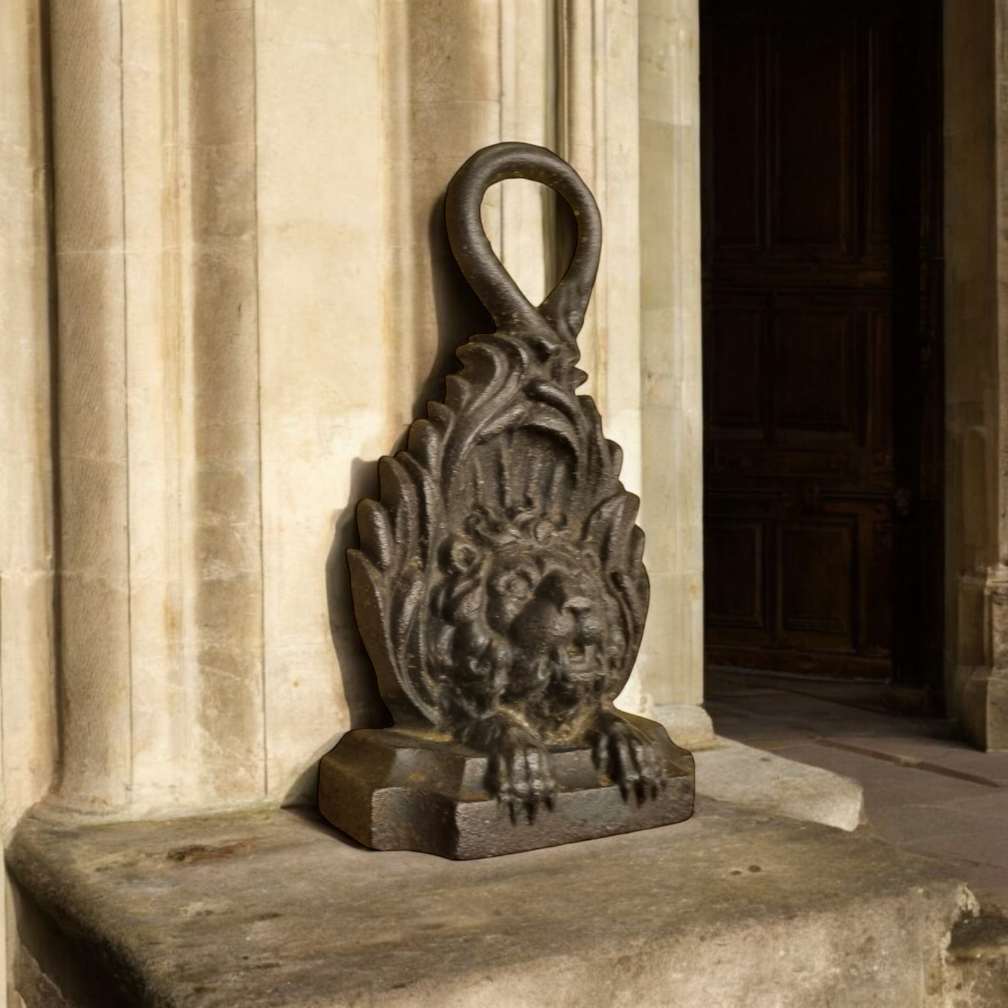 19th-Century English Country House Antique Cast Iron Door Stop / Door Porter In The Form Of A Lion's Head