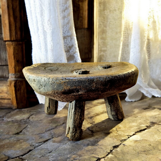 Late 18th Century Primitive Welsh Antique Child's Milking Stool